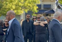 Κηδεία Μάρως Κοντού: Στη Μητρόπολη Αθηνών η σορός της – Συγκίνηση στην τελευταία υπόκλιση στην μεγάλη ηθοποιό