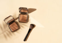 4 κορυφαίοι makeup artists μοιράστηκαν τα bronzer tips τους