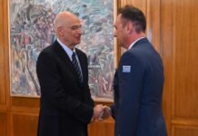 Νίκος Δένδιας για πιλότο F-16 στη Ζάκυνθο: Θερμά συγχαρητήρια για τον εξαιρετικό επαγγελματισμό, την ψυχραιμία και την αποφασιστικότητα του