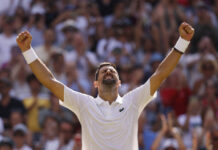 Ο Νόβακ Τζόκοβιτς έγραψε ιστορία στο Wimbledon, ισοφαρίζοντας τον Ρότζερ Φέντερερ