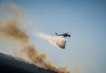 Φωτιά στη Λέσβο: Σηκώθηκαν και εναέρια μέσα