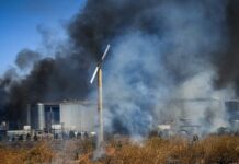 Κορινθία: Στο αυτόφωρο ο ιδιοκτήτης του εργοστασίου στα Εξαμίλια – Εργασίες ηλεκτροσυγκόλλησης πριν την φονική έκρηξη με θύμα έναν 67χρονο
