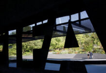 Νέες «βολές» από την UEFA: «Η FIFA δεν μπορεί να συνεχίσει να χρησιμοποιεί το άθλημά μας για να πλουτίζει η ίδια και οι συνεργάτες της»