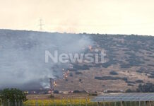 Φωτιά στο Καλαπόδι Φθιώτιδας: Πέρασε «ξυστά» από το χωριό Σφάκα – Μάχη των πυροσβεστών από γη και αέρα