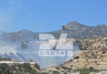 Φωτιά στην Ιεράπετρα: Ήχησε το 112 για εκκένωση του οικισμού Μπραμιανά