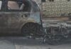 Κυψέλη: Αυτοκίνητο κάηκε ολοσχερώς από φωτιά που ξέσπασε σε ηλεκτρικό σκούτερ