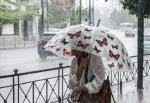 Καιρός: Σε Red code Αττική, Θεσσαλονίκη και άλλες 9 περιοχές την Παρασκευή λόγω της κακοκαιρίας – Ισχυρές καταιγίδες, χαλάζι και κεραυνοί