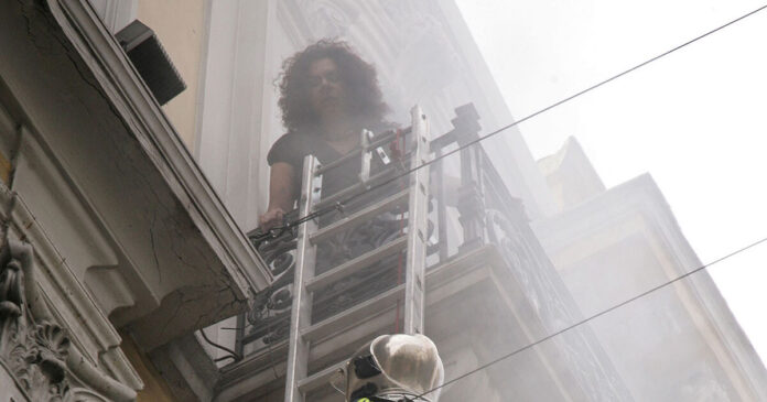 karagianni-1200x630.jpg