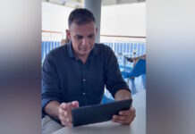 Ο Γιώργος Καραμέρος εντάχθηκε στην ΕΛΑΣ του Αλέξη Τσίπρα και το ανακοίνωσε από πλοίο
