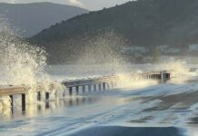 Καιρός: Επιμένουν οι άνεμοι έως 8 μποφόρ και τις επόμενες ημέρες – Πορτοκαλί συναγερμός για φωτιά την Πέμπτη σε 18 περιοχές