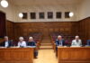 ΚΟ ΣΥΡΙΖΑ: Τρεις κι ο κούκος εκλέγουν γραμματέα και ψηφίζουν για την επιστροφή Πολάκη