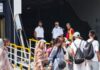 Ξεκίνησε η μεγάλη έξοδος των αδειούχων: Γεμάτα φεύγουν τα πλοία από τον Πειραιά, 100% πληρότητα στα ΚΤΕΛ και κίνηση στα διόδια