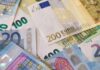 Εαρινή έκθεση του Ελληνικού Δημοσιονομικού Συμβουλίου: Στον “πάγο” εδώ και 2 χρόνια οι μισθοί στην Ελλάδα – Αναλυτικά τα στοιχεία