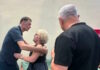 Όταν ο Γιώργος Μπαρτζώκας συνάντησε τη Μάγδα Φύσσα