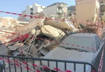Πετράλωνα: Βουνό τα μπάζα από τα συντρίμμια και χαλάσματα την επόμενη μέρα της πτώσης της πολυκατοικίας