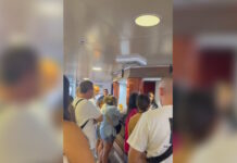 Οι θυελλώδεις άνεμοι δεν άφησαν το «Super Star» να δέσει ούτε στην Τήνο μετά την Άνδρο – Η στιγμή που φτάνει στο Λαύριο