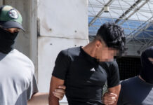 Δολοφονία Σταύρου Γεωργίου: Στη Ευελπίδων ο 28χρονος Αιγύπτιος – Με σκυμμένο το κεφάλι έφτασε στον ανακριτή