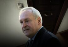 Σταύρος Γεωργίου: «Μπαμπά άνοιξέ μας την πόρτα», φώναζαν οι δίδυμες κόρες του ποινικολόγου πριν τον αντικρύσουν νεκρό