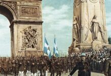 Η Ελλάδα παρελαύνει ξανά κάτω από την Αψίδα του Θριάμβου, 107 χρόνια μετά