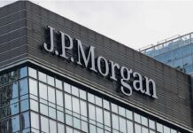 JP Morgan: Γιατί ο οίκος αναβαθμίζει την Ελλάδα σε υπεραπόδοση