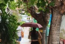 Καιρός: Καλοκαιρινό μπουρίνι έβγαλε και πάλι τις ομπρέλες στην Αθήνα – Δείτε βίντεο