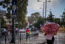 Καιρός σήμερα: Συννεφιά, τοπικές βροχές και μικρή άνοδος της θερμοκρασίας