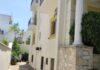 Χαλάνδρι: «Ο 17χρονος και ο φίλος του πήραν αλκοόλ με πλαστό δίπλωμα, ήταν τόσο μεθυσμένος που δεν τον είδε να πέφτει από το μπαλκόνι» λέει εργαζόμενη στο ξενοδοχείο