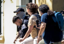 Κυψέλη: Στην Ευελπίδων ο Αφγανός για τη δολοφονία της 38χρονης – Επιμένει πως είναι αθώος και κατηγορεί τον ηλικιωμένο