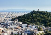 Έλεγχοι σε χιλιάδες συμβόλαια μεταβιβάσεων ακινήτων – Στο μικροσκόπιο τα πιστοποιητικά ΕΝΦΙΑ