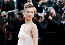 Bella Hadid: Το νέο της ξανθό είναι το τέλειο late-summer χρώμα μαλλιών