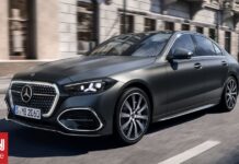 Η Mercedes C-Class ανανεώνεται με νέες τεχνολογίες και έως 395 ίππους