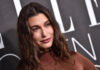 Αυτό είναι το αξεσουάρ μαλλιών από τα ’90s που η Hailey Bieber επανέφερε στη μόδα