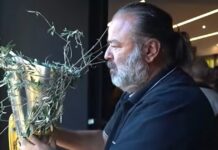ΑΕΚ: Το τρόπαιο του πρωταθλητή επέστρεψε στην Allwyn Arena παρουσία του Μάριου Ηλιόπουλου