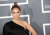 Οι 6 κανόνες που ακολουθεί η Jennifer Lopez και δείχνει υπέροχη στα 57 της