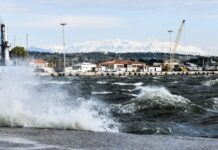 Καιρός: Με 60 χλμ/ώρα οι ριπές του ανέμου στα μέτωπα της φωτιάς, εξασθενούν τα μποφόρ σήμερα – 40άρια από την Παρασκευή
