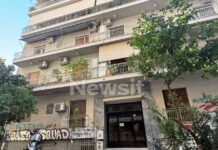 Κυψέλη: Σοκαρισμένος ο ιδιοκτήτης του διαμερίσματος όπου βρέθηκε το νεκρό βρέφος – «Σεξουαλικά αντικείμενα και κάμερες μέσα στο σπίτι»
