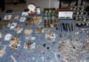 Βοιωτία: Απατεώνας έπεισε δύο ηλικιωμένες να του δώσουν 400.000 ευρώ για να γλιτώσουν από τον «δορυφόρο της εφορίας»