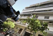 Κυψέλη: Ο ιδιοκτήτης του διαμερίσματος μιλά για τη φρίκη με το βρέφος στο βάζο – «Δεν είχα ιδέα τι γινόταν μέσα»