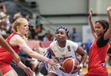 Συγκλονίζει η 16χρονη Λίζα Ιτόγια: «Η μισή Ελλάδα με μισεί λόγω του χρώματός μου»
