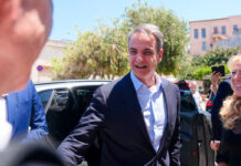 Στο νοσοκομείο ο Κυριάκος Μητσοτάκης μετά από ατύχημα με το ποδήλατο