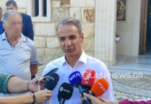 Ο Κυριάκος Μητσοτάκης στα Χανιά για τον Δεκαπενταύγουστο: «Η σκέψη μας με αυτούς που δίνουν αγώνα απέναντι στις πυρκαγιές»
