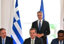 Μητσοτάκης στην υπογραφή συμφωνίας για τη ηλεκτρική διασύνδεση Ελλάδας – Κύπρου: «Ισχυρή ψήφος εμπιστοσύνης» η είσοδος της Meridiam στην GSI