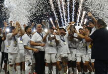 Η fair-play κίνηση του Μάριου Ηλιόπουλου: Χειροκρότησε τους παίκτες του ΟΦΗ την ώρα που σήκωναν του Super Cup