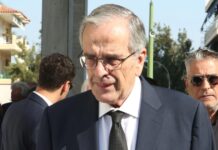 Λένα Σαμαρά: Συγκίνηση στο μνημόσυνο για τον έναν χρόνο από τον θάνατο της κόρης του Αντώνη Σαμαρά