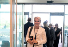 Σδούκου σε ΠΑΣΟΚ για Ακρίτα: «Είστε ακροδεξιοί ή ψεύτες;»