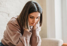 7 αλάνθαστα σημάδια που δείχνουν ότι δεν σε συμπαθούν