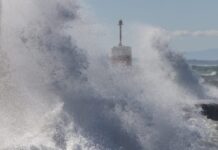 Καιρός: Ο λίβας δοκιμάζει ξανά την χώρα με ξηρούς ανέμους έως 9 μποφόρ – Στο «κόκκινο» Αττική και Εύβοια για φωτιά