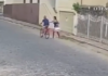 Βραζιλία: Η στιγμή που 24χρονη μαχαιρώνει ποδηλάτη στον δρόμο