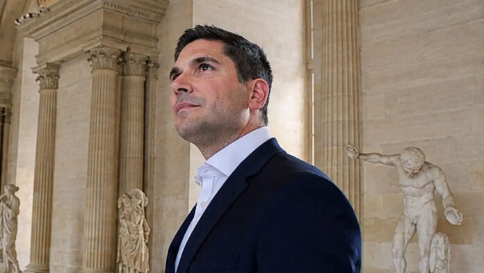Κώστας-Λασκαράτος-Στην-ΕΡΤ-η-νέα-εκπομπή-του-Η-Ελλάδα.jpg
