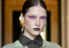 Beauty look Μιλάνου: Neon μάτια και dark lips ’90s